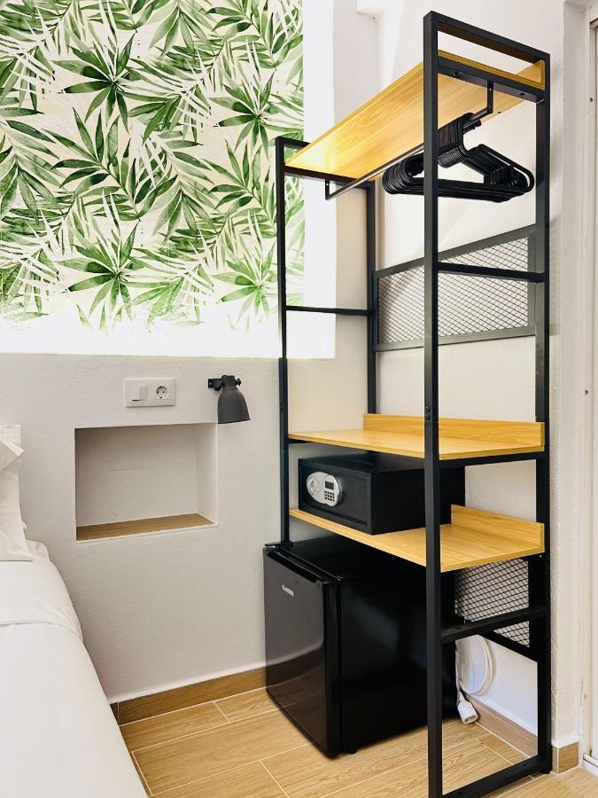 Nanit Rooms Ibiza Hostal Santa Eulària des Riu Εξωτερικό φωτογραφία