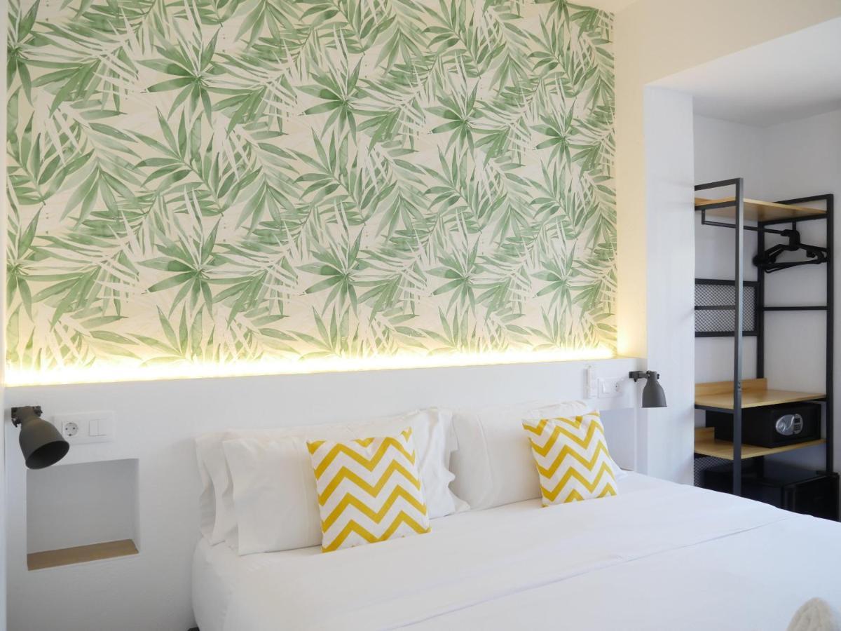 Nanit Rooms Ibiza Hostal Santa Eulària des Riu Δωμάτιο φωτογραφία
